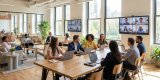 Hybride Teams erfolgreich führen: Ziele, Kommunikation und Vertrauen in der Praxis